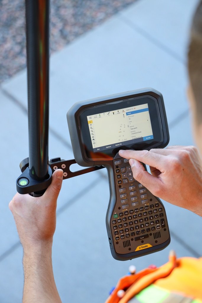 Trimble TSC510 controller - QWERTY keypad, WWAN, Worldwide region, Standalone