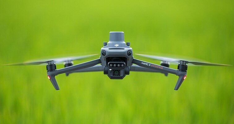 drone-DJI-Mavic-3-Multispectral-revolucionário-para-agricultura-e-mapeamento-756x400